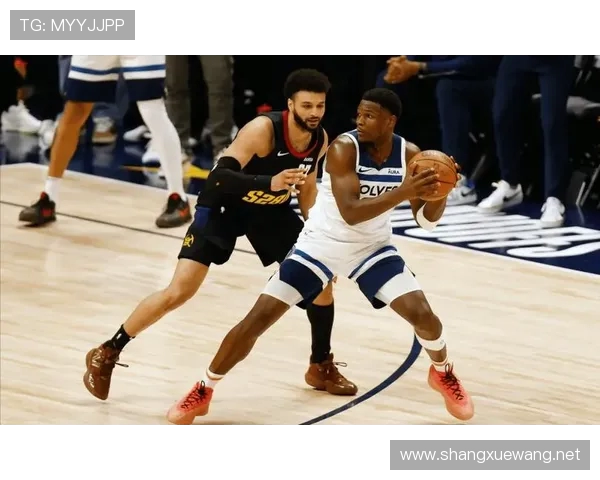 华子谈投篮技巧：包夹下的出手提升球队胜率的秘诀