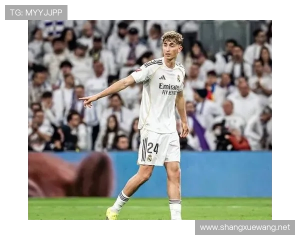 球迷质疑赫伊森个人道歉缺乏诚意官方公告何时发布引发热议