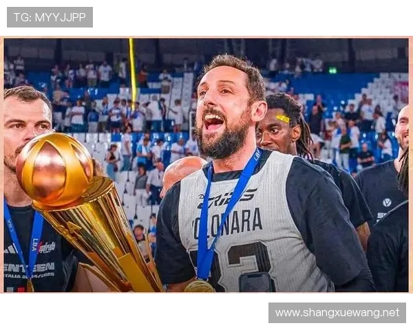2014年NBA三分球大赛冠军贝里内利24分平纪录夺冠